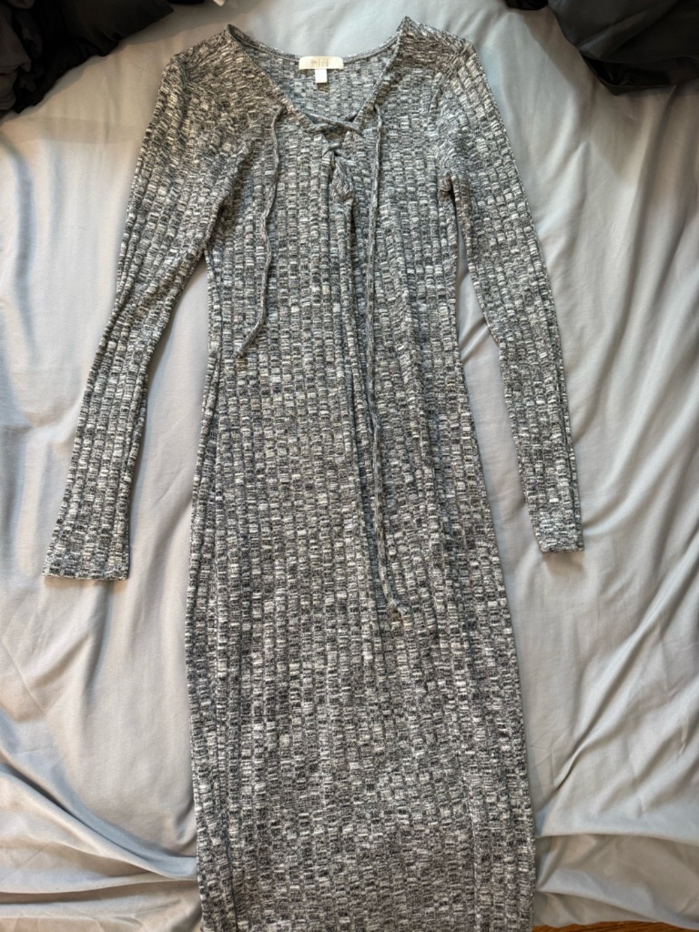 Gray Ribbed Knit Long-Sleeve Midi Dress with Tie Detail